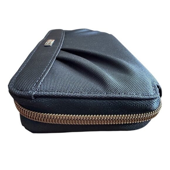 NEW IN BOX Travelon Black Safe ID RFID Blocking Zippered Wallet Wristlet - Picture 5 of 10